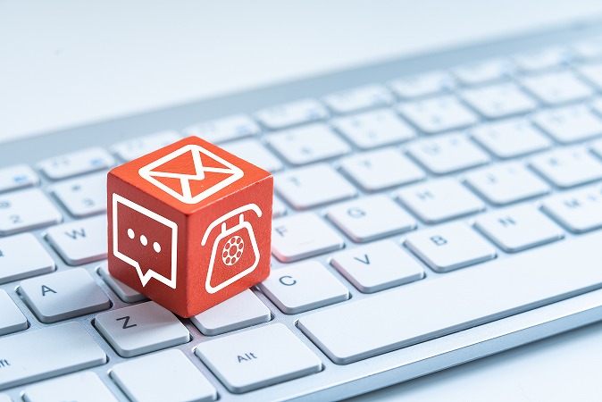 お問い合わせ・赤サイコロ